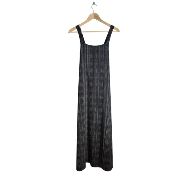 Athleta Arrival Maxi Dress Amara Stripe Black White Athleisure Size Medium - Picture 2 of 7